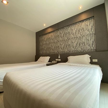 C Hotel Bangna Bangkok Buitenkant foto
