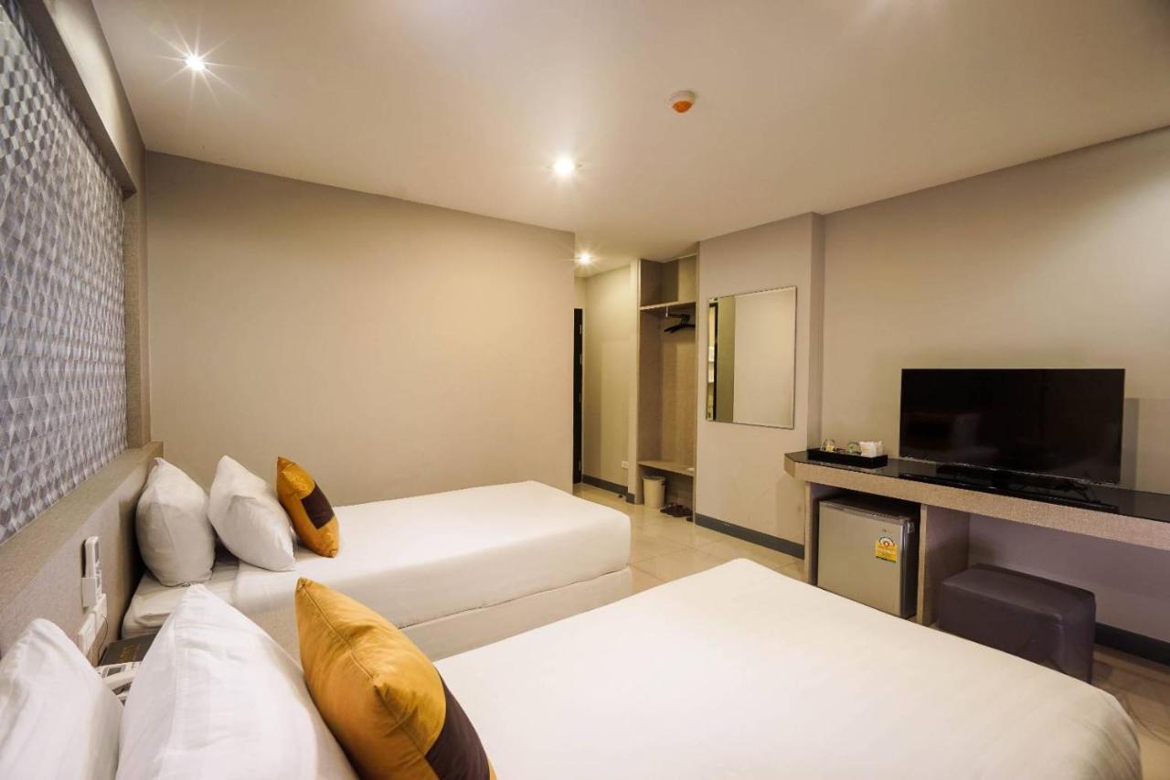 C Hotel Bangna Bangkok Buitenkant foto