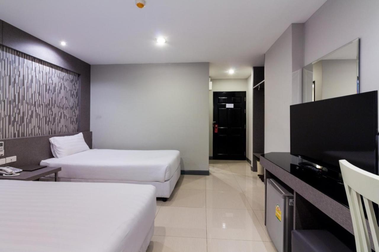 C Hotel Bangna Bangkok Buitenkant foto