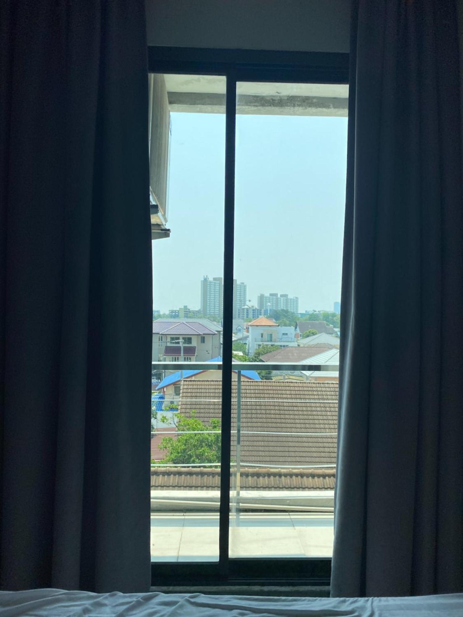 C Hotel Bangna Bangkok Buitenkant foto