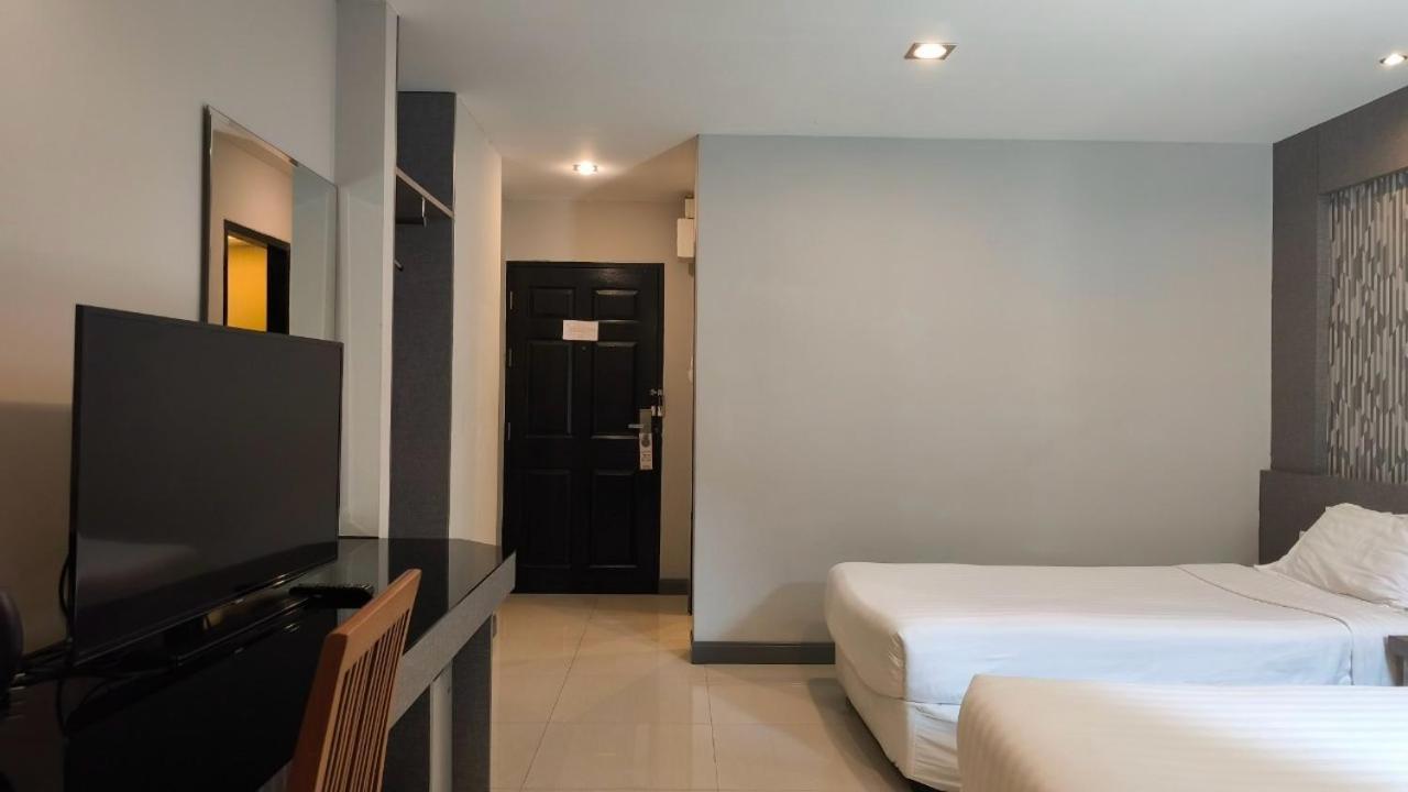 C Hotel Bangna Bangkok Buitenkant foto